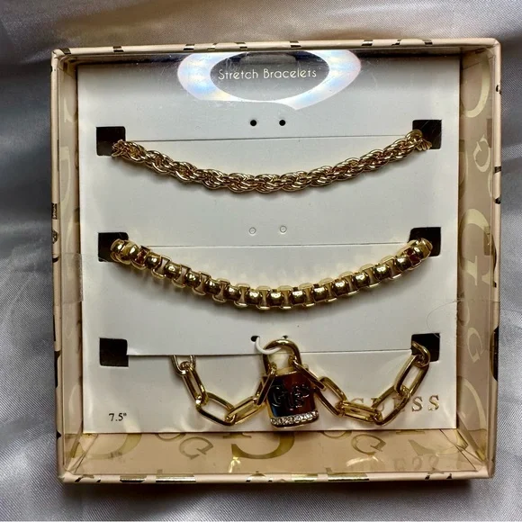 Guess Gold Chain Bracelet Trio Boxed Set 7.5” Gold-tone Stretch Bracelets NEW - Picture 4 of 6